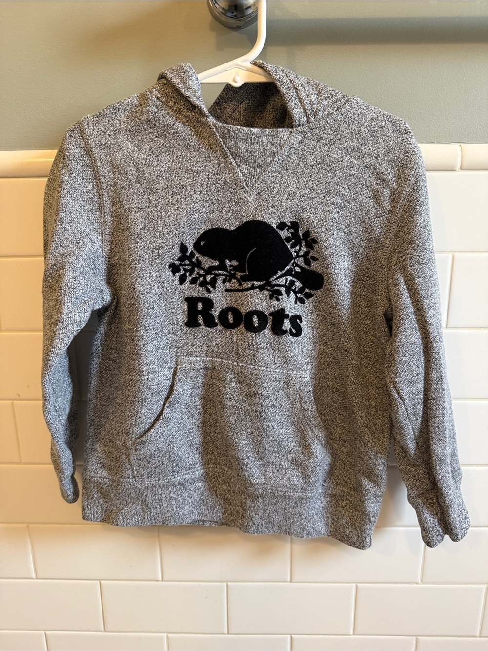 Roots Gray Heather Hoodie with Black Beaver Logo size 5T